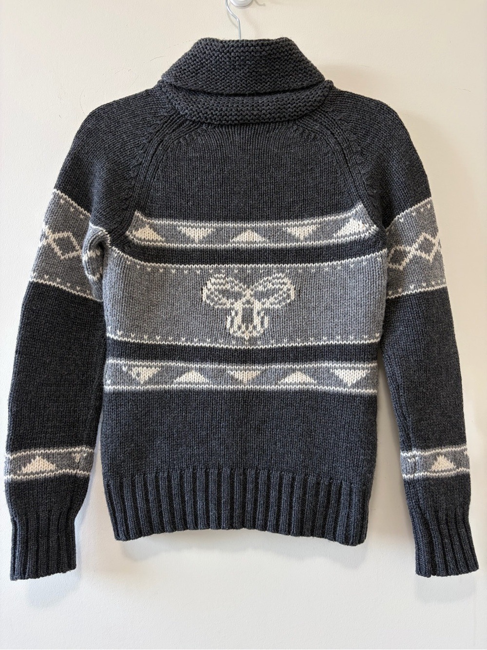 ARITZIA TNA SEA TO SKY 100% LAMBSWOOL COWICHAN STYLE CARDIGAN SWEATER - Picture 3 of 8